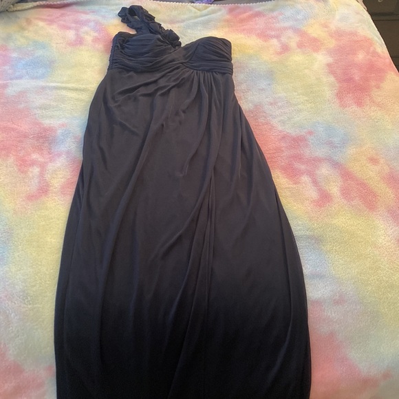 Formal and Elegant Dress Size 10 - Picture 9 of 14